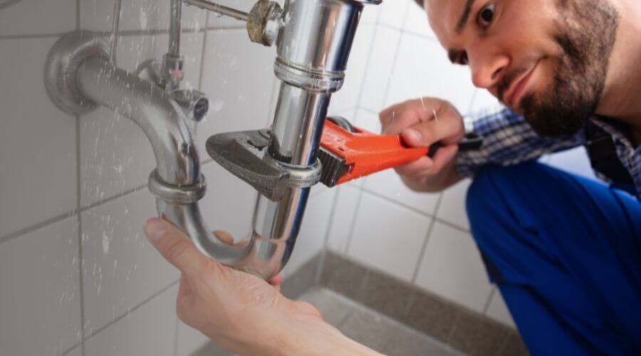 Expert burst pipe repair services in Georgetown, FL